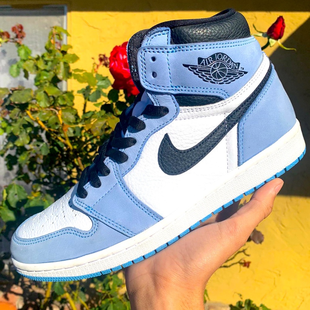 Jordan 1 University Blue- Size 9.5 - 8/10 condition